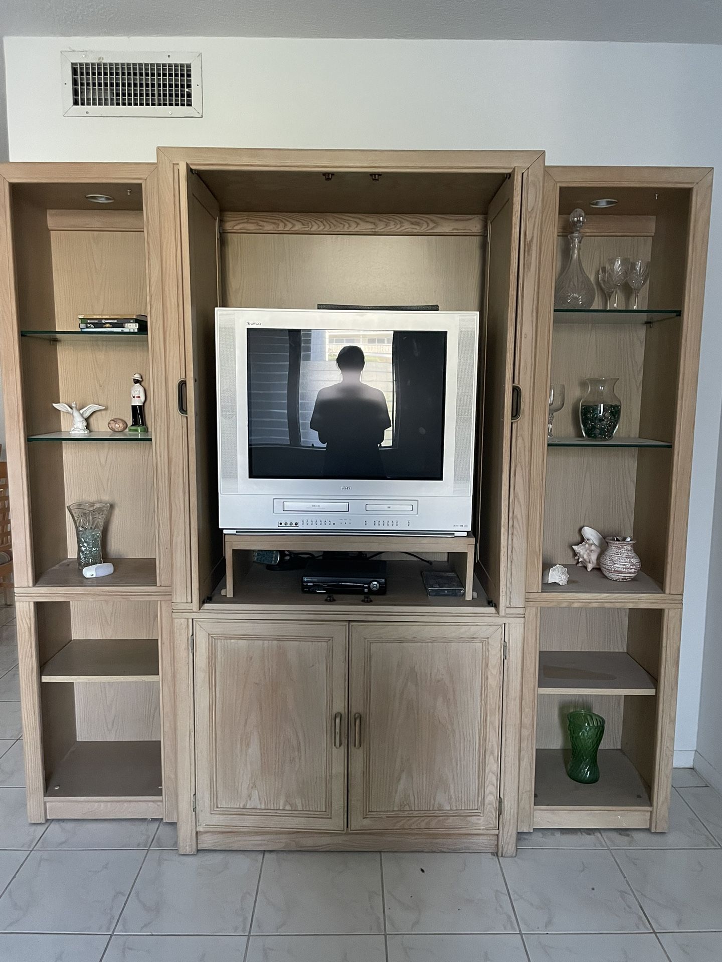 Three Piece Entertainment And tv