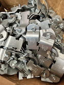 Eaton B2003PAZN - BLTF 3/4" - 1" Pa Pipe Clamp. Electrical Fitting