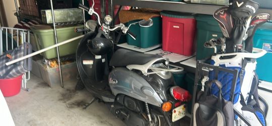 Vino Scooter
