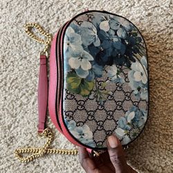 Authentic Gucci Vintage Print Cross-body Purse Bag