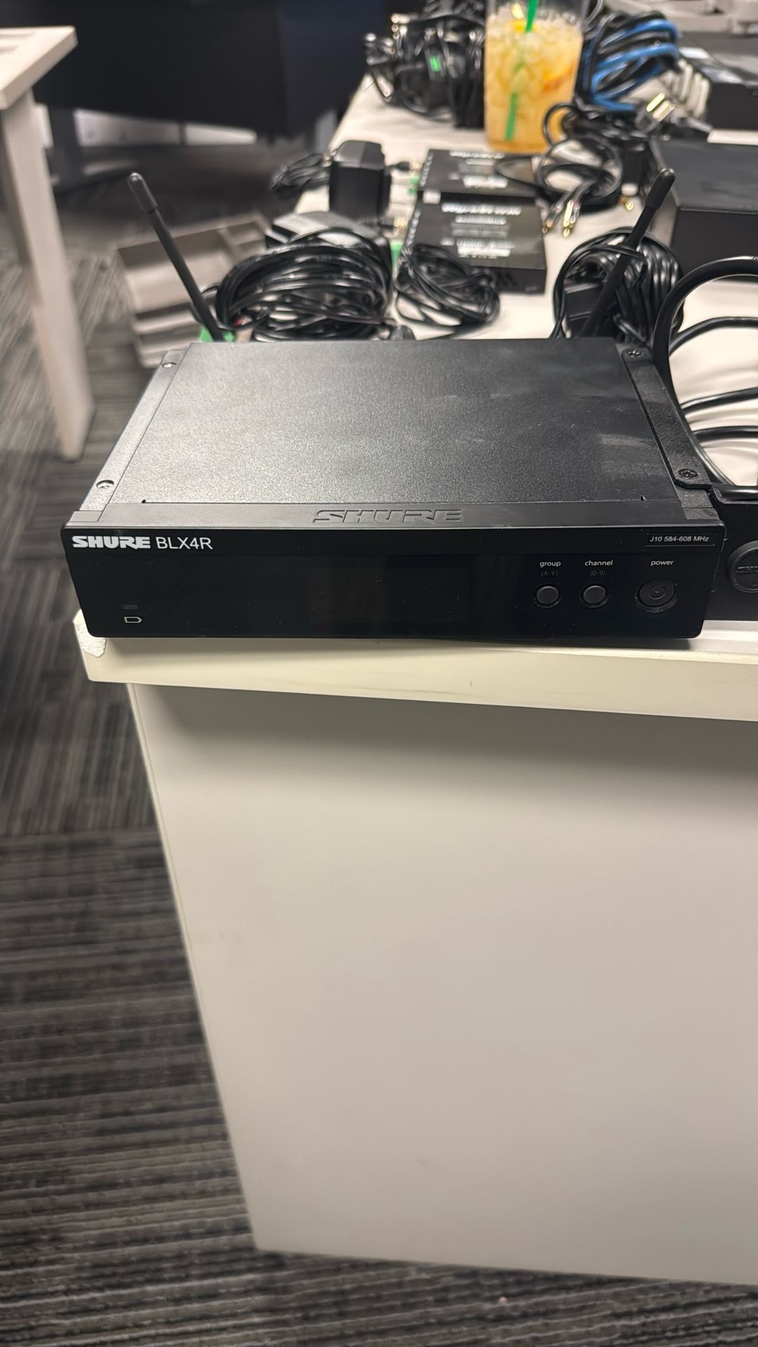 Shure BLX4R/BLX1 Wireless Microphone System - H9 Band