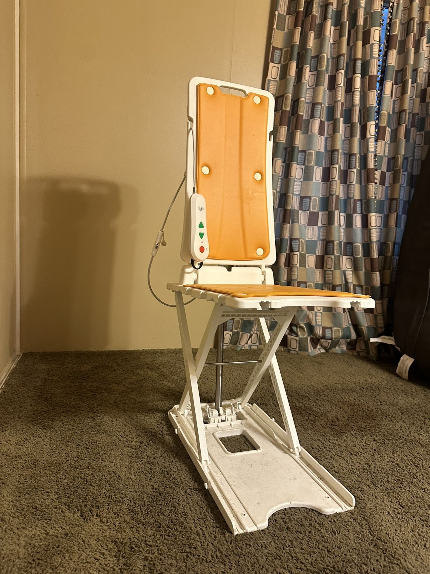 Powered Bath Lift (up To 300lbs)
