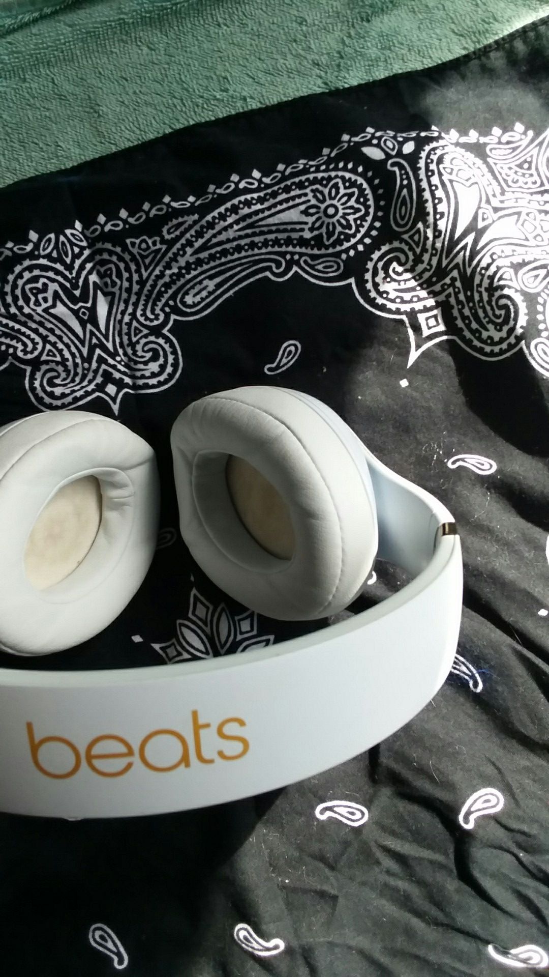 BEATS STUDIO 3 HEADPHONES