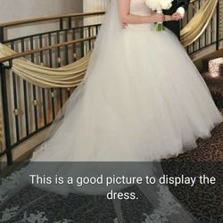 Vera Wang Wedding Dress 