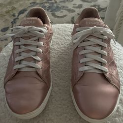 Women’s Skechers Pink Golf Shoes