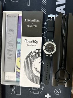 AP Swatch Royal Pop Black & White