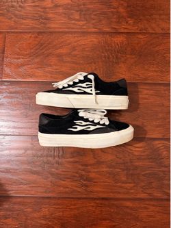Straye shoes