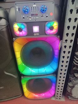 Double 15" Woofers.  Rechargeable Battery.  🎤 Included.  Brand New