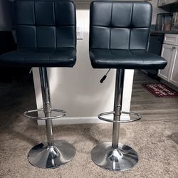 2 bar chairs