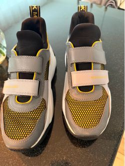Michael Kors size 6