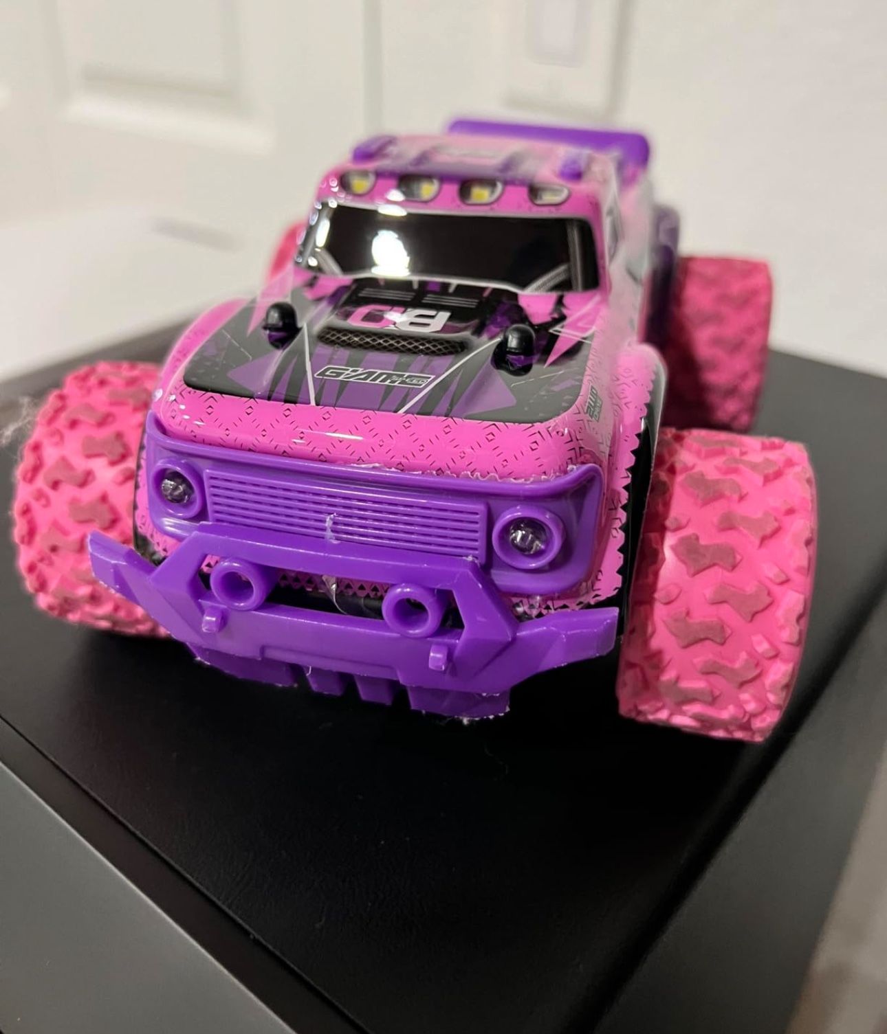 Remote Control Car, RC Car, Monster Truck Toy-High-Speed 2.4GHz Off-Road Racing Cars for Girls, Kids and Adults, Purple Pink Control car with LED Ligh