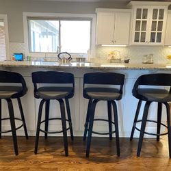 Bar Stools New in Original Packagings Set of 4 With Swivel Function Retailed For $619.96.