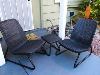 welzijn willekeurig dosis Keter Rio 3 Pc All Weather Outdoor Patio Garden Conversation Chair & Table  Set Furniture for Sale in Las Vegas, NV - OfferUp