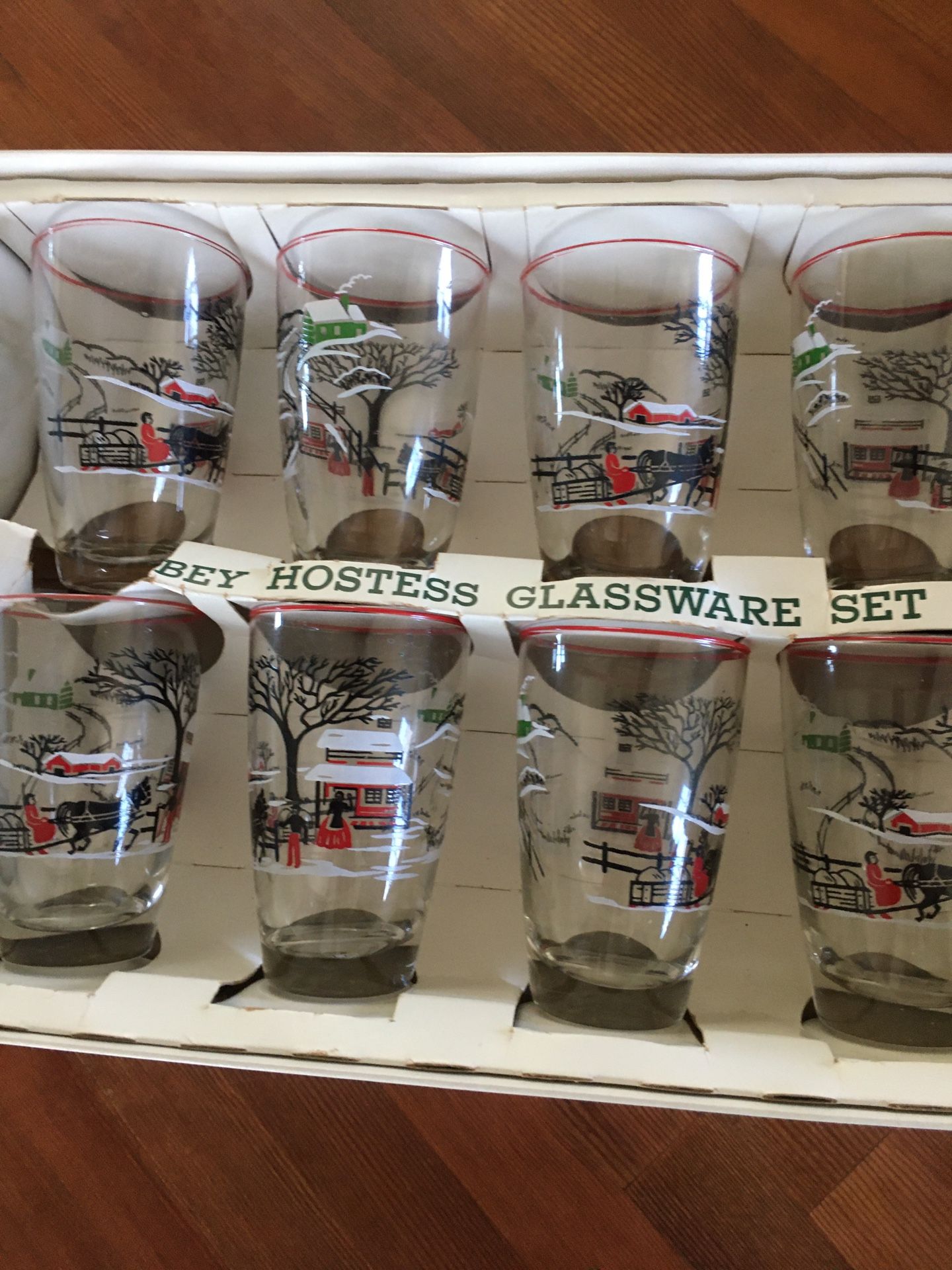 Vintage Currier & Ives Set of 8 - 10 oz Glassware