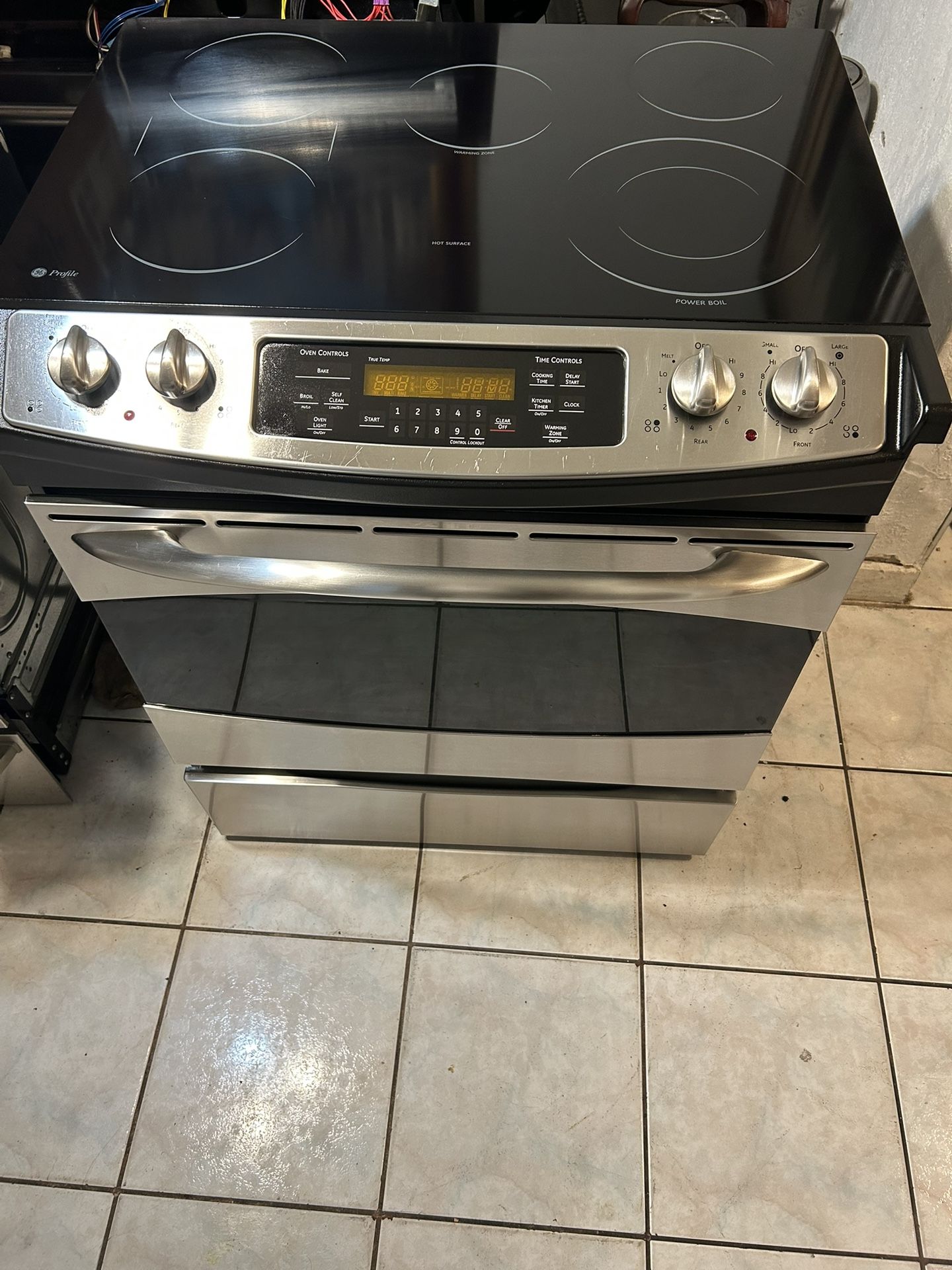 Ge Profile: Electric Stove Range 30”
