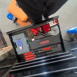 Snap on box with tools included