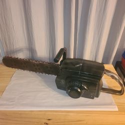 GEMMY INDUSTRIES PROP CHAINSAW WITH SOUND