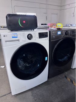 Brand New LG Front Load Washer & Gas Dryer Set White & Black — Selling ASAP | 50% OFF