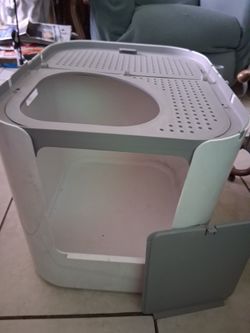 Arenero para gatos, incluye recogedor y 4 bolsas de repuesto, Alto 17",Ancho 16",Largo 21"