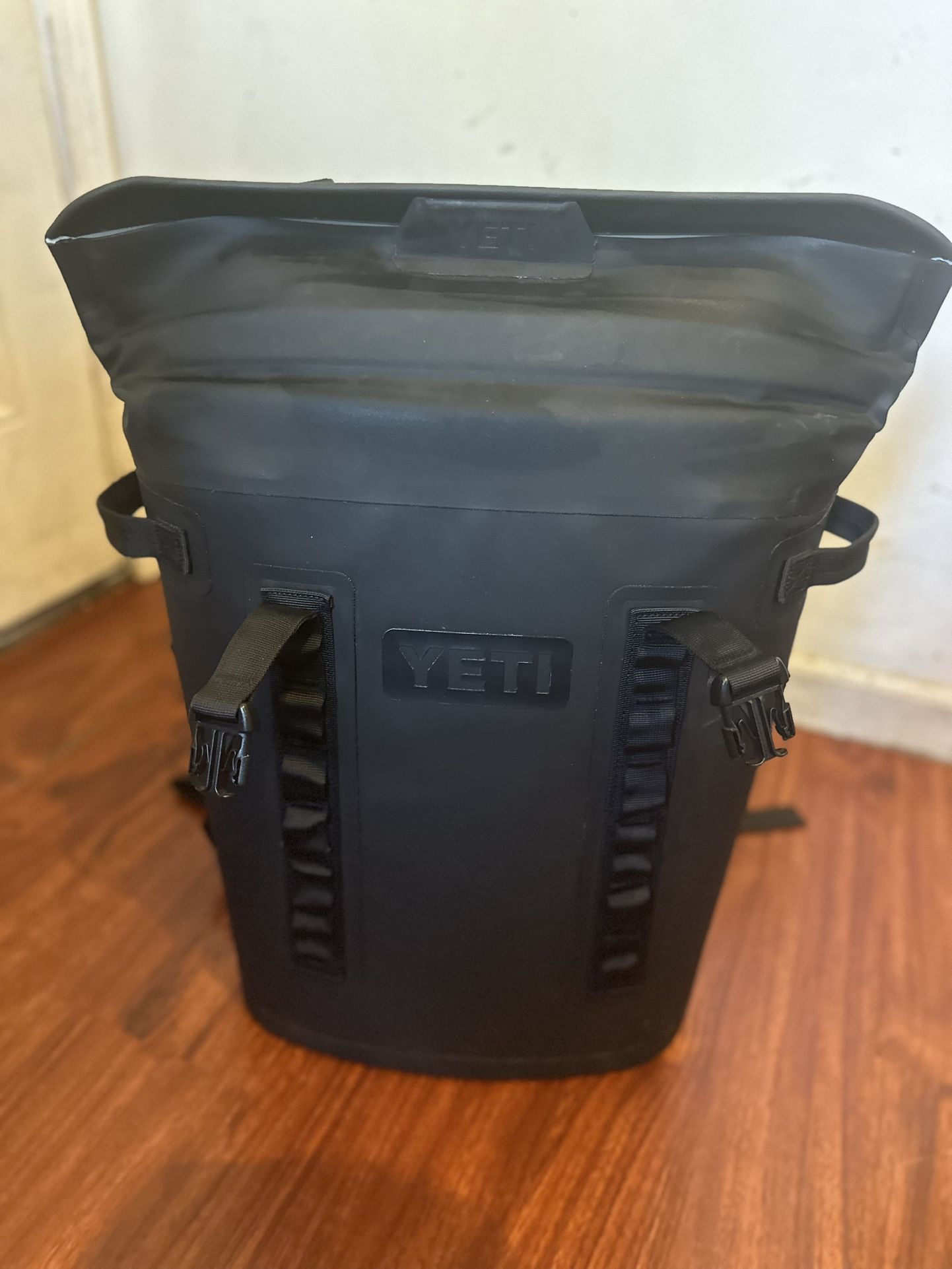 YETI Hopper M20 Soft Backpack Cooler