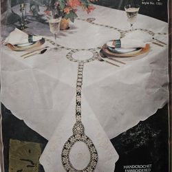VINTAGE Tablecloth Legacy IN EMBROIDERY Hand Crocheted  66 X 118 12 NAPKINS New