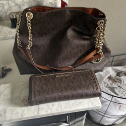 Michael Kors Wallet And Purse $80.00