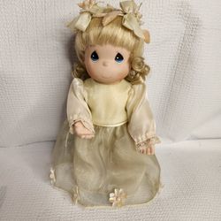 Retired Precious Moments, Vintage 1999 Doll, Porcelain 8" tall . 