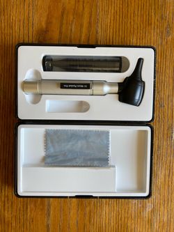 Dr Mom Otoscope