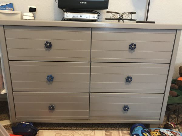 Kids Dresser Grey W Fun Knobs Dimensions In Listing Available