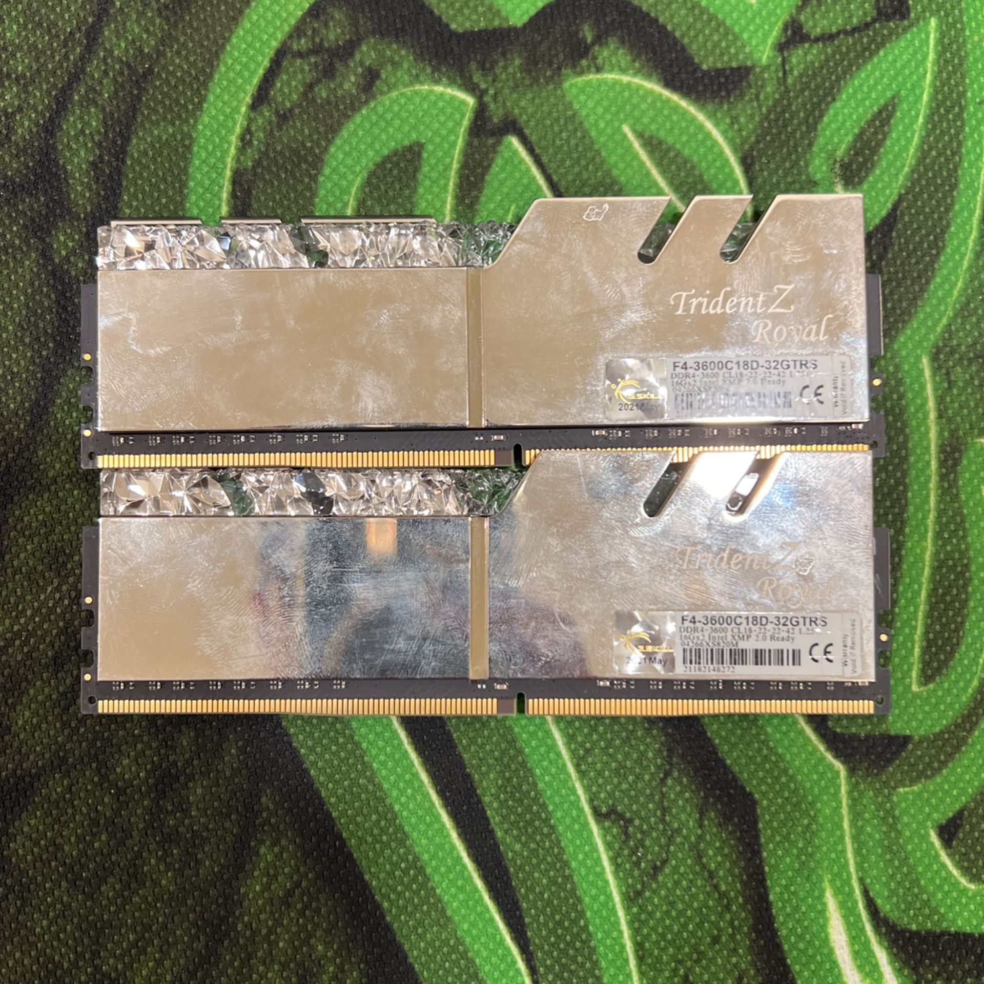 Used RAM for Sale 16gb x 2 (32gb)