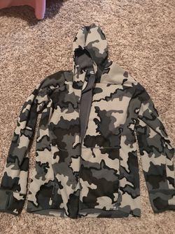 Kuiu peloton 240 full zip hoodie for Sale in Beavercreek, OR - OfferUp