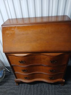 Secratery desk