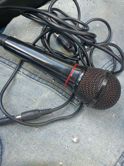 Wired Dynamic Microphone with Cable