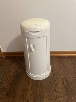 Diaper Garbage can
