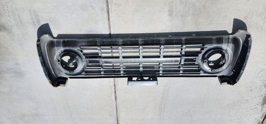 Early Bronco Parts 66-77 grille