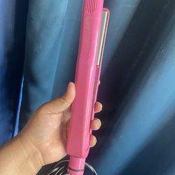 Go Styling Straightener 