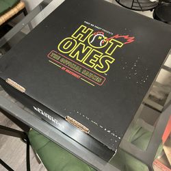 Hot Ones Hot Sauce Challenge Set - Season 27