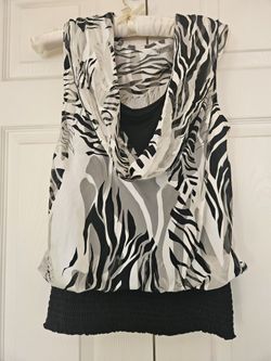Cache Blouse, Size L