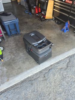 Tahoe jump seat