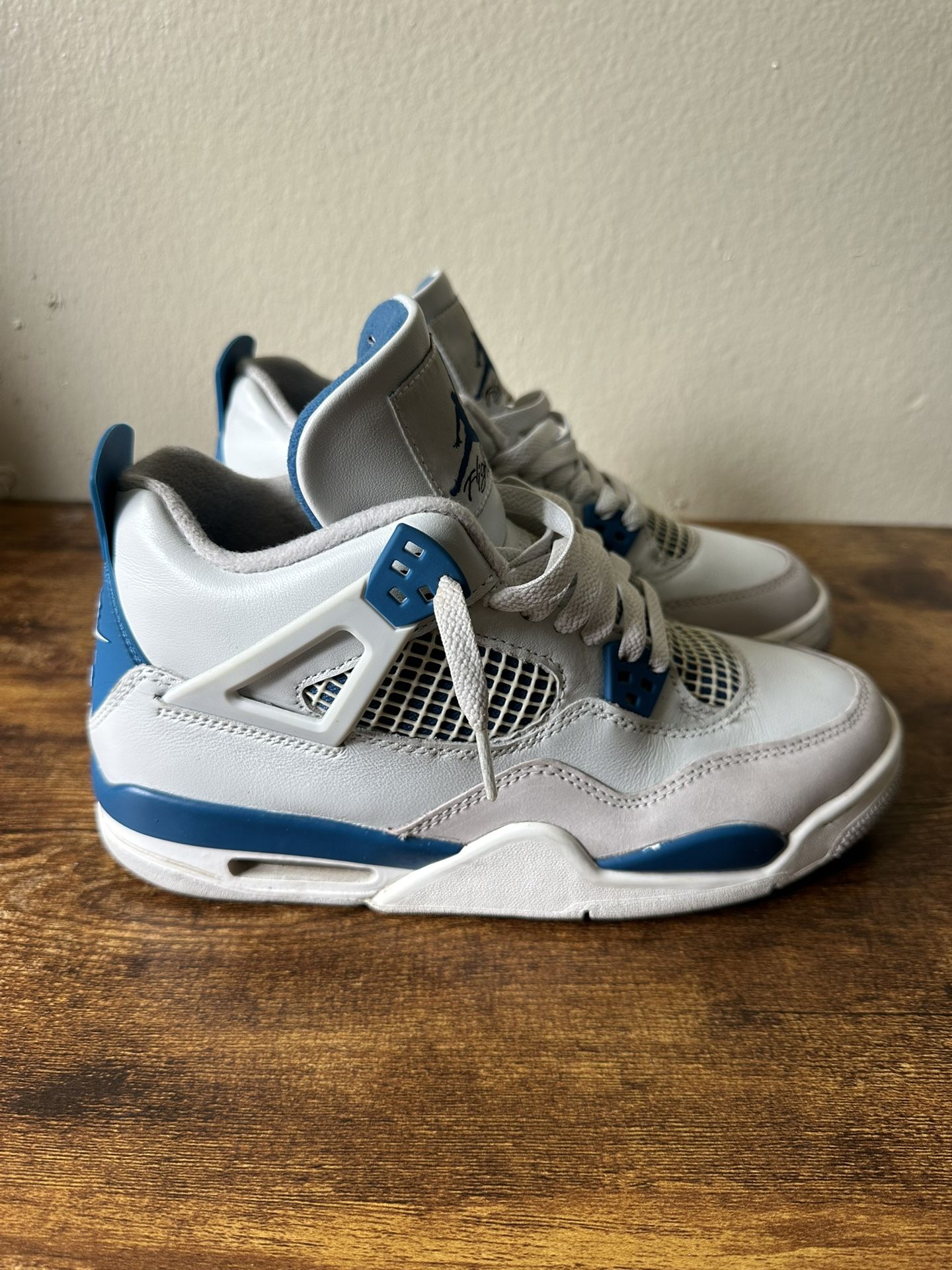 Jordan 4 Military Blue Size 7Y