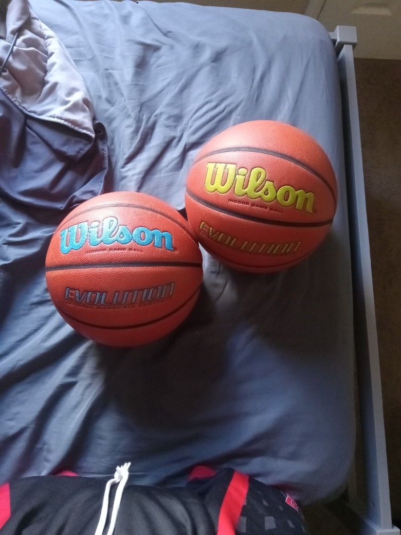 (NEW) Wilson Evolution Indoor Game Basketball Bundle