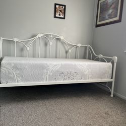Mini Bed/ Mini Cama 