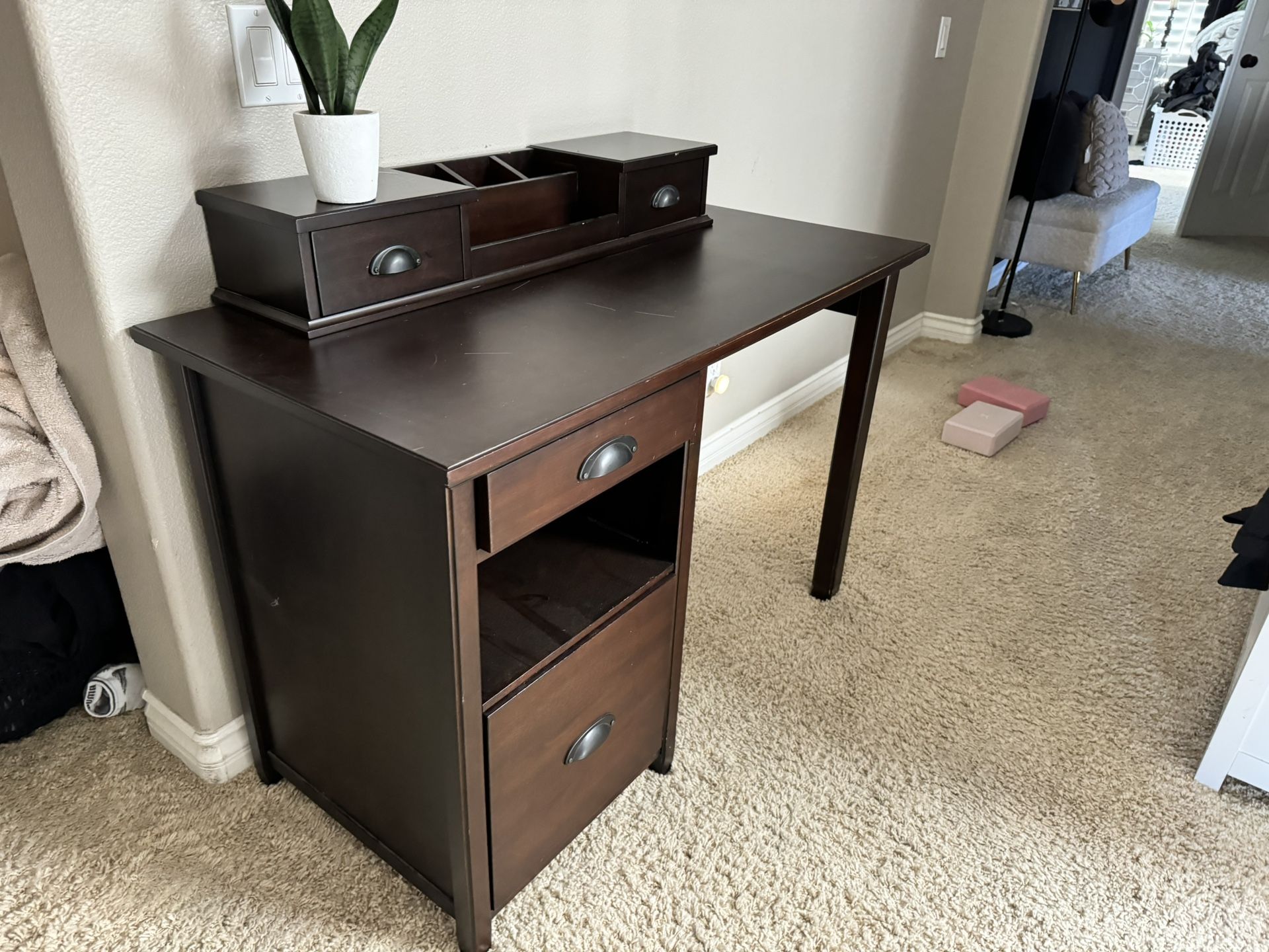 Pottery Barn Teen Chatham Desk And Hutch
