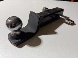 Trailer Hitch Ball Mount Assembly