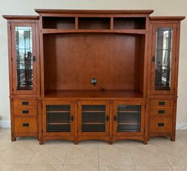 Real Oak Entertainment Center