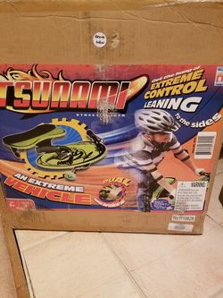 NEW IN BOX FOTORAMA TSUNAMI STREET GLIDER. PICK UP MIDDLEBORO ONLY. SERIOUS INQUIRIES ONLY