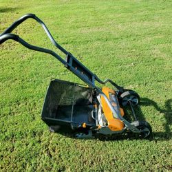 Push Mower - FISKARS 18" Cut Width Manual Reel Mower with No Motor 