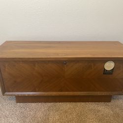 Lane Mid-Century Modern Cedar Chest
