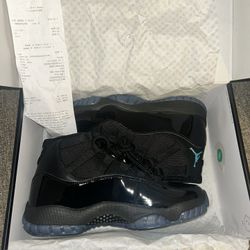 Jordan 11 GAMMA  Size 8 Men 