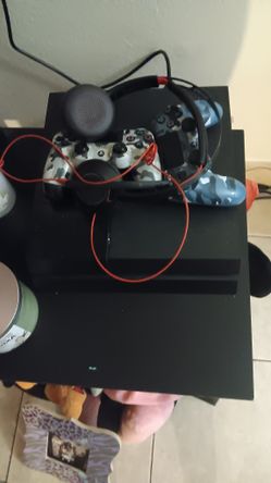 PlayStation 4 With Cintrollers